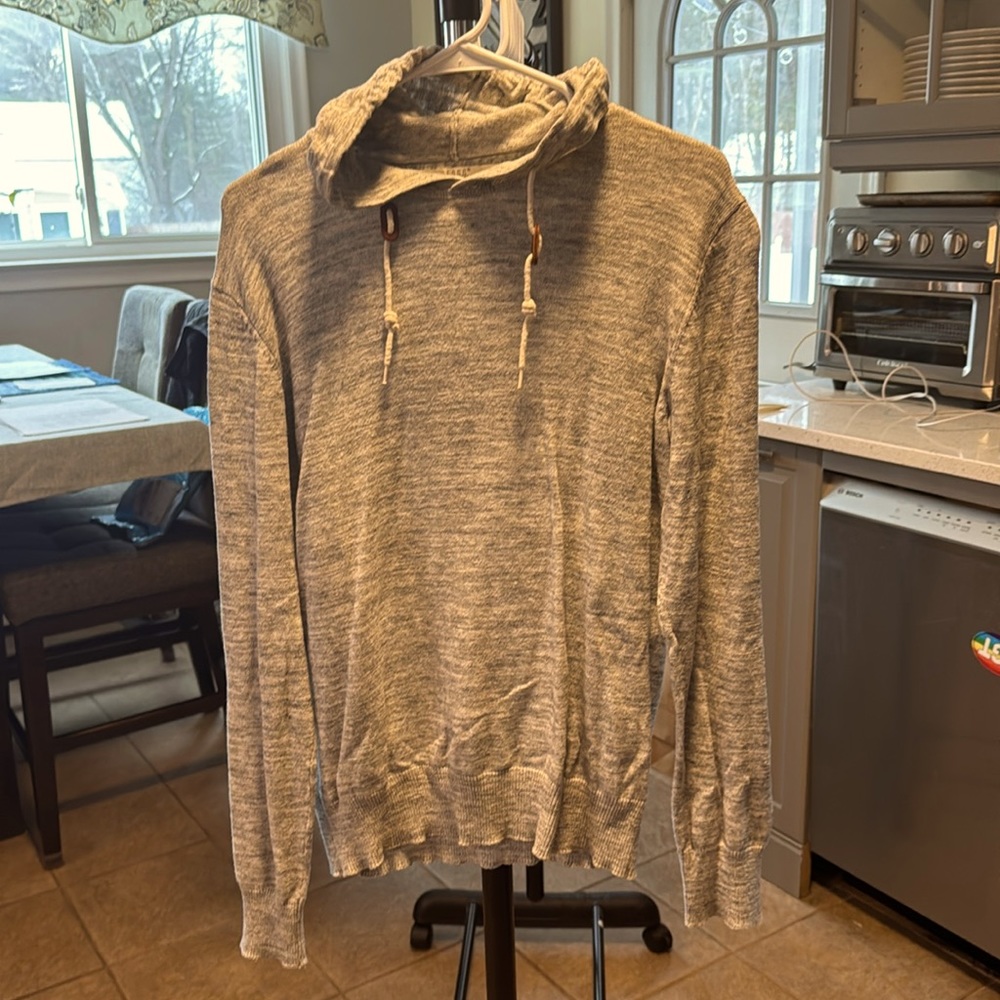 H&M sweater